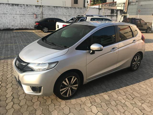 Honda Fit versão Top de linha modelo 2015