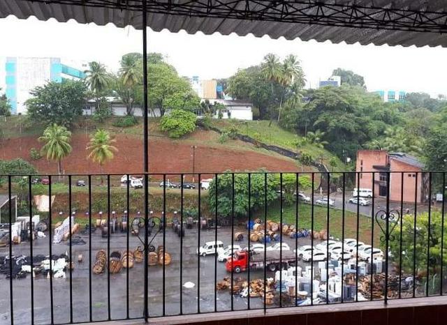 Alugo casa ampla no melhor do Cabula - Foto 4