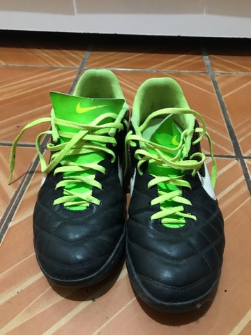 chuteira r10