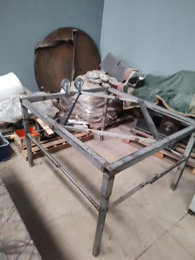 Estrutura metalica para bancada - Foto 3
