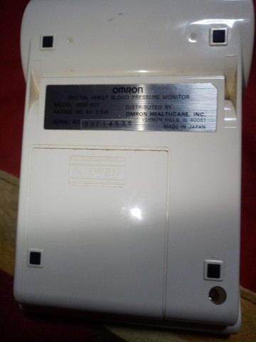 aparelho de pressão omron hem 601 - Foto 3