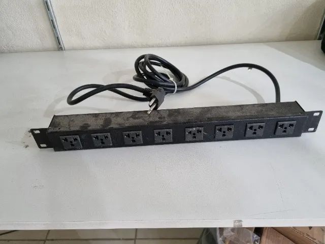 Régua tomadas padrão americano para rack 19 polegadas - Foto 3