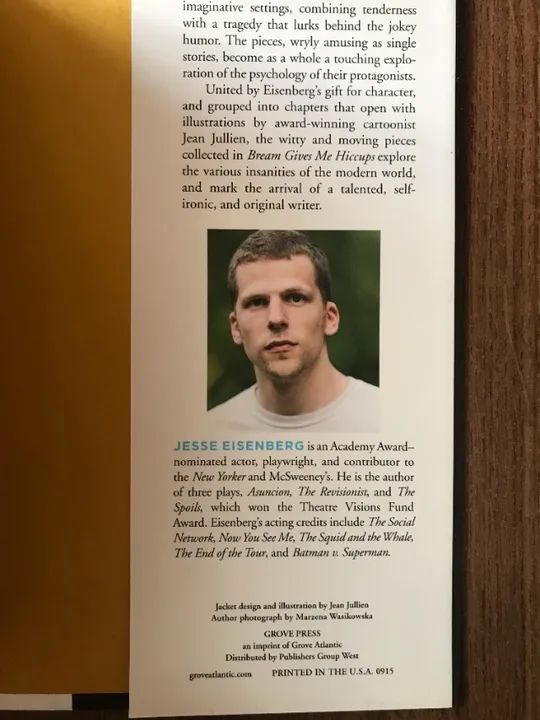 Livro "Bream Gives Me Hiccups: And Other Stories" (Jesse Eisenberg) - Foto 4