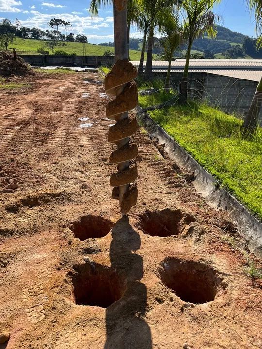 Locação de Mini escavadeira hidráulica e guincho - Foto 4