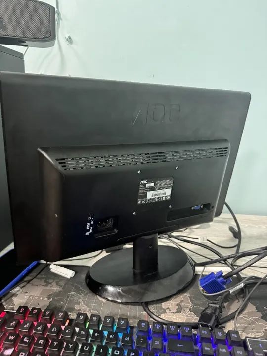 Monitor AOC Lcd 18,5 Polegadas E950sw  1366 x 768 - Foto 6