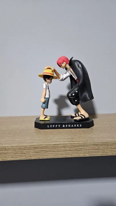 Luffy e shanks