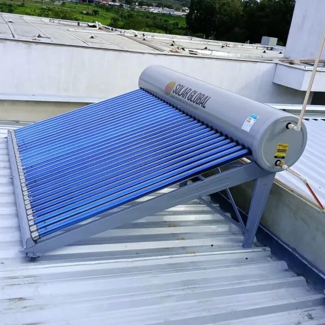 Aquecedor solar á vácuo acoplado - Foto 3