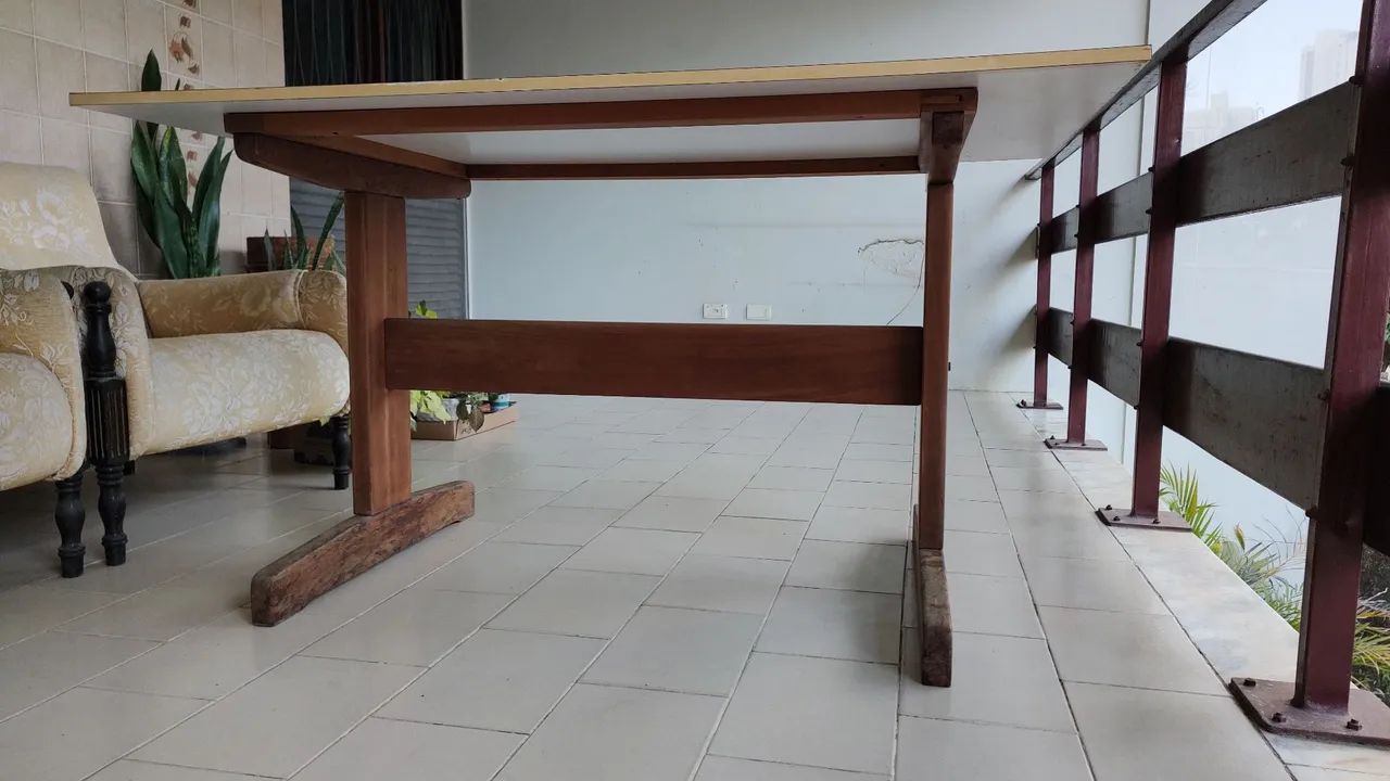 Mesa retangular de madeira, 06 lugares. - Foto 4