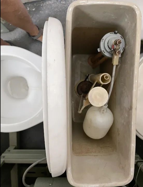 Bacia sanitária com caixa acoplada - Foto 3