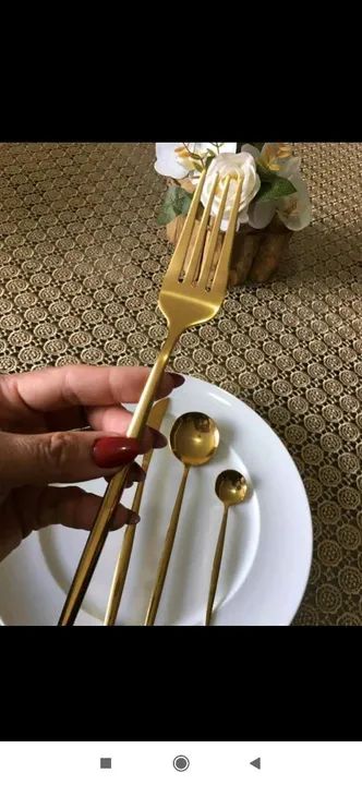 Conjunto de talheres em aço inoxidável dourado 24 peças  - Foto 2