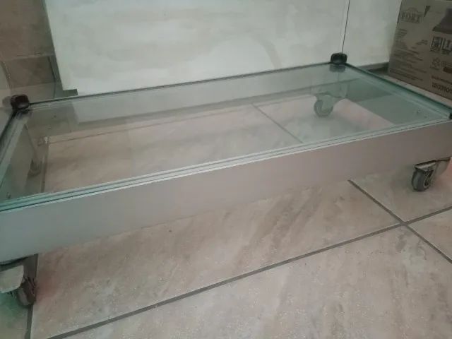 Balcão de vidro Temperado com Rodinha base em alumínio p/ Fechamento  - Betim-MG - Foto 2