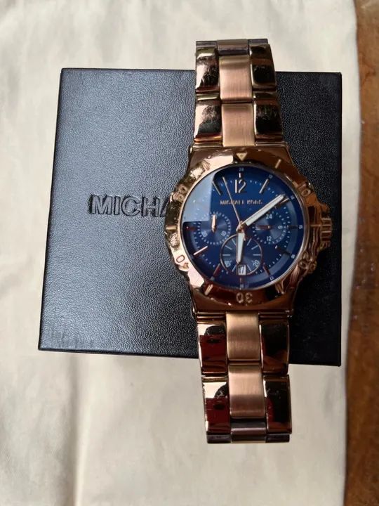 Relógio Michael Kors Fundo Azul  - Foto 4