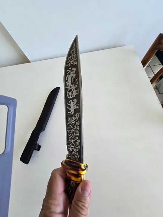 Faca de Caça e Pesca com Lâmina Desenhada - Foto 4