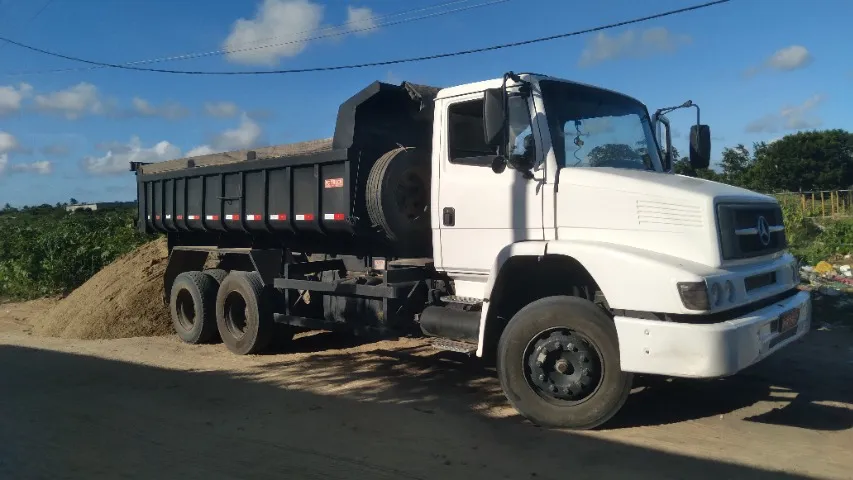Vendo areia media para serviços de construçao