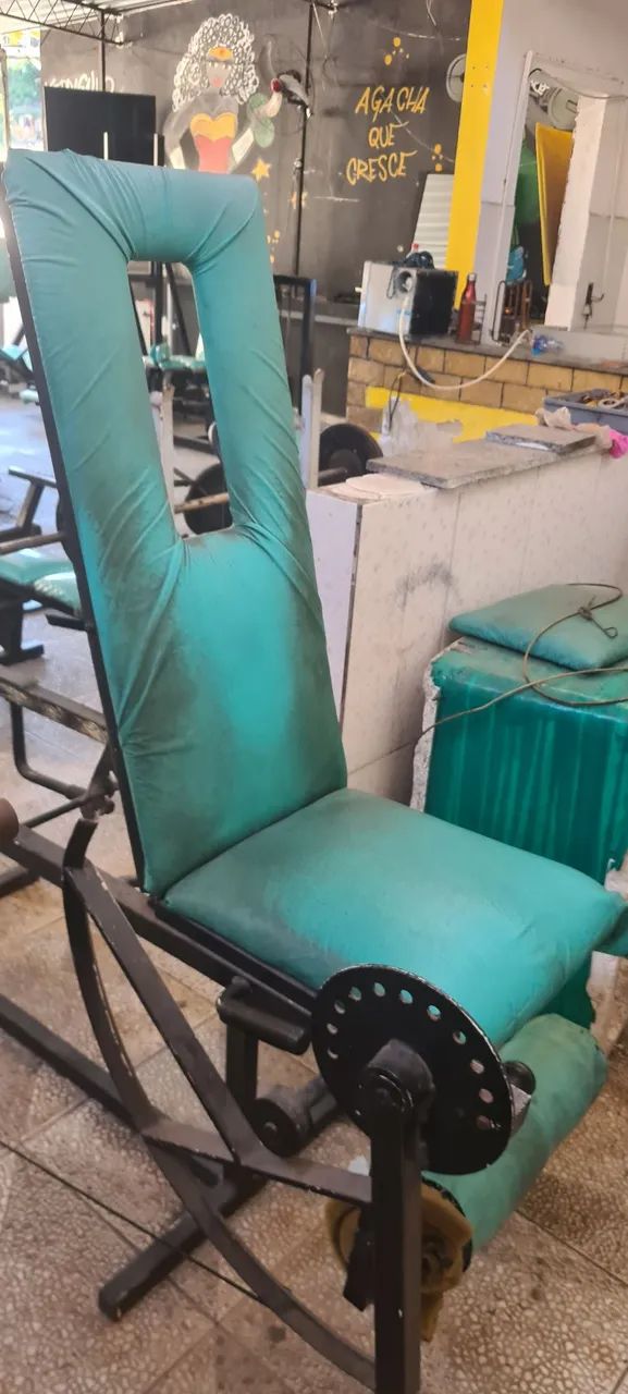 Lote de aparelhos de musculação 
