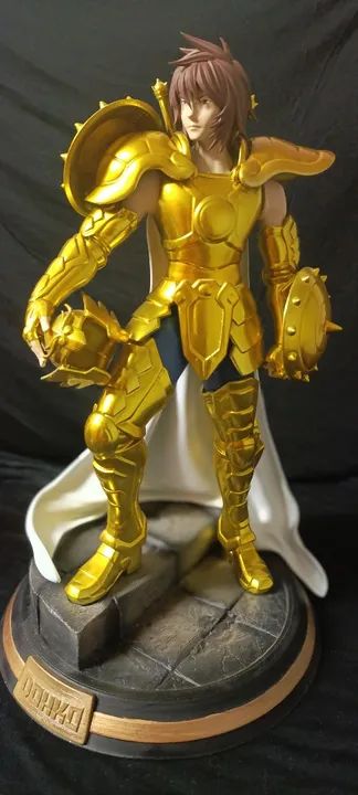 Estátua de Cavaleiro de Ouro - dohko de libra