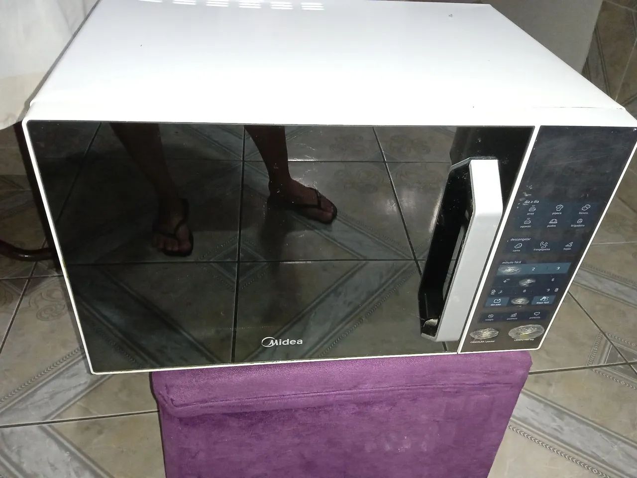 Micro-ondas Midea 20L Branco