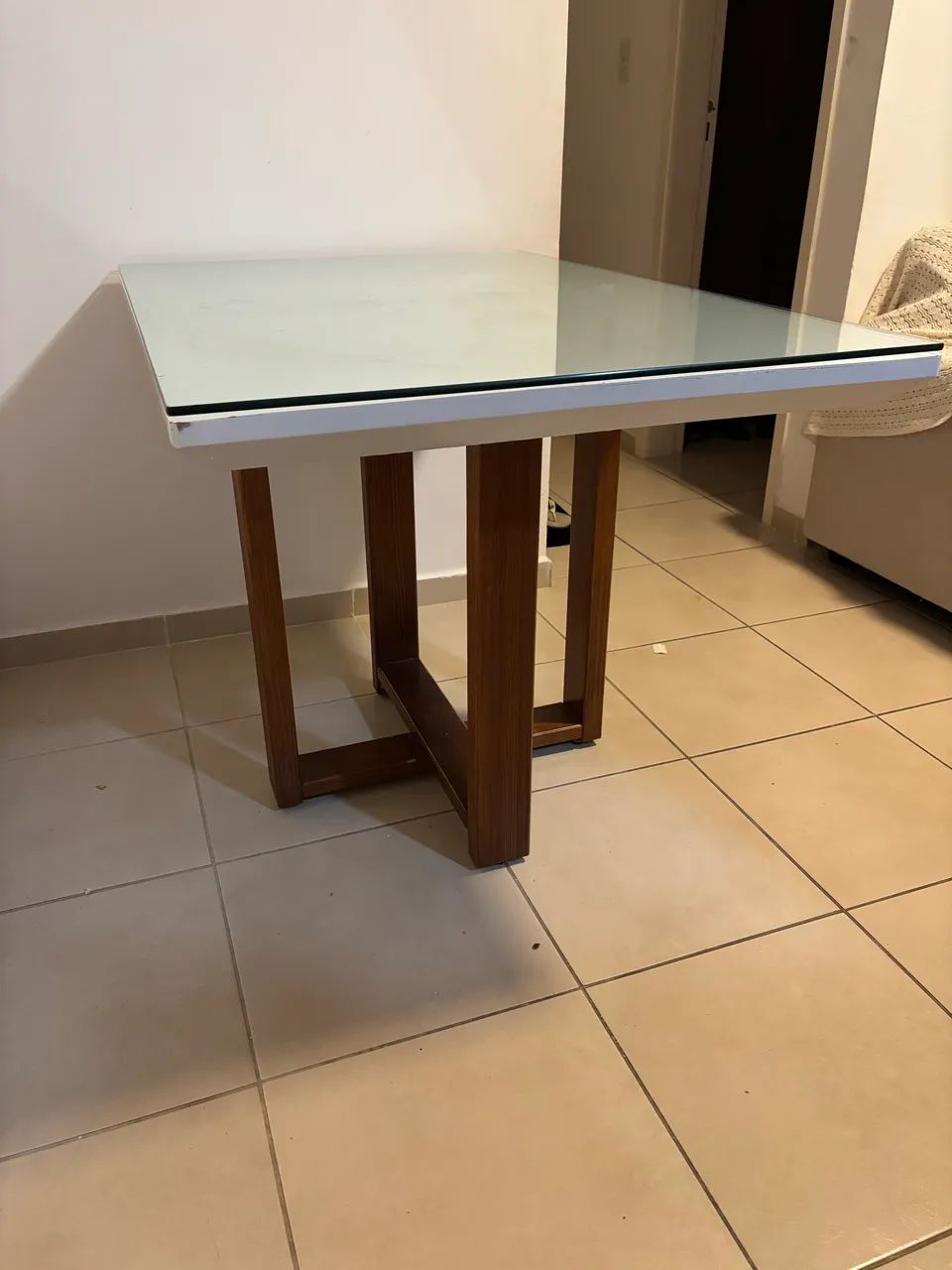 Solid Wood Table R$ 800.0064960527288321120