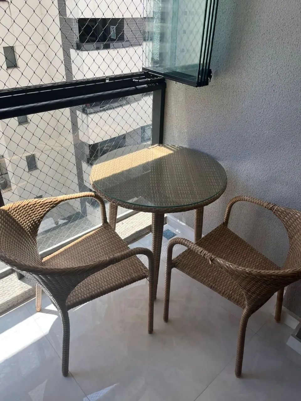 Conjunto de Mesa e Poltronas Para Área Externa  - Foto 3