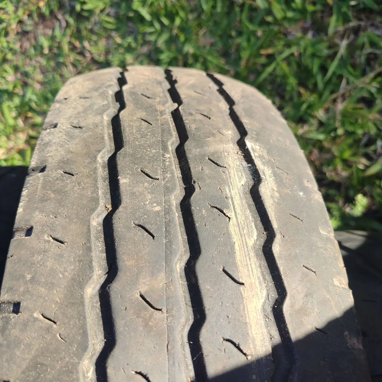 Pneus  205/75 Aro 16  - Foto 5