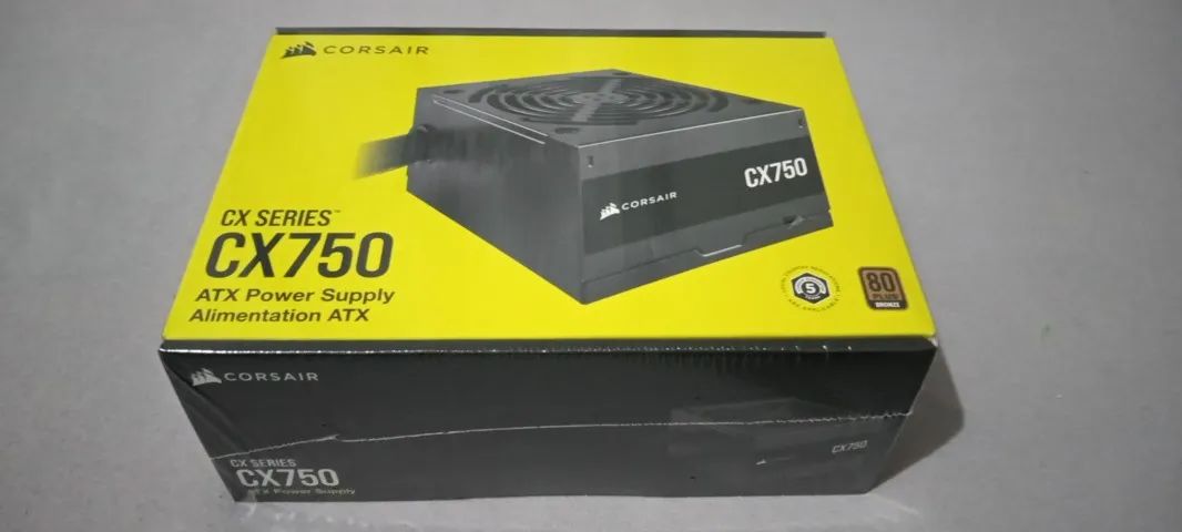 Fonte Corsair CX Series CX750, 750W, 80 Plus Bronze, Com Cabo, Preto. (Nova Lacrada)