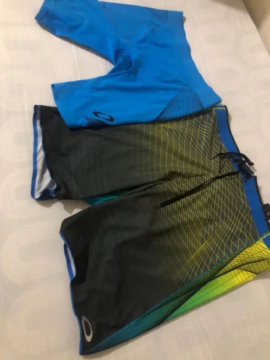 Bermuda oakley brade razor 