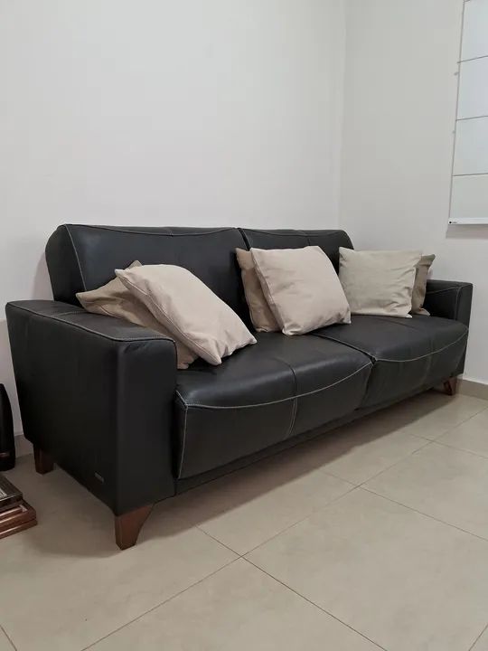Beautiful black genuine leather sofa64385783203587122