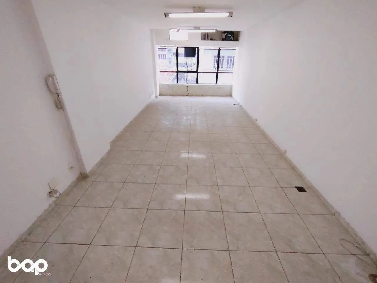 Aluguel no Coração do Rio! Sala 35m² na Rua da Quitanda  Pronta para o seu Negócio