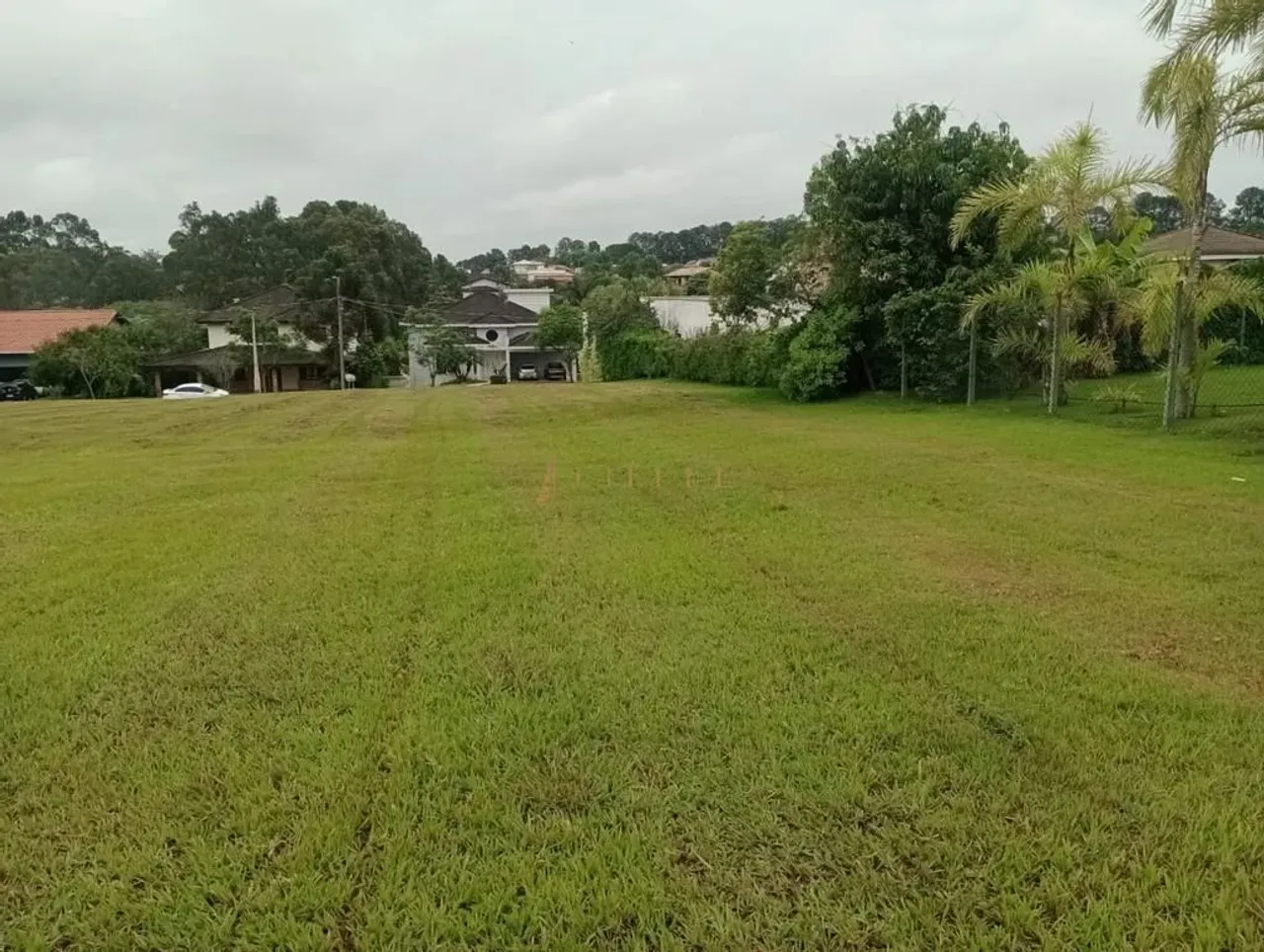 Terreno à venda em Sorocaba, Parque São Bento, com 1008 m², Condomínio Vale do Lago