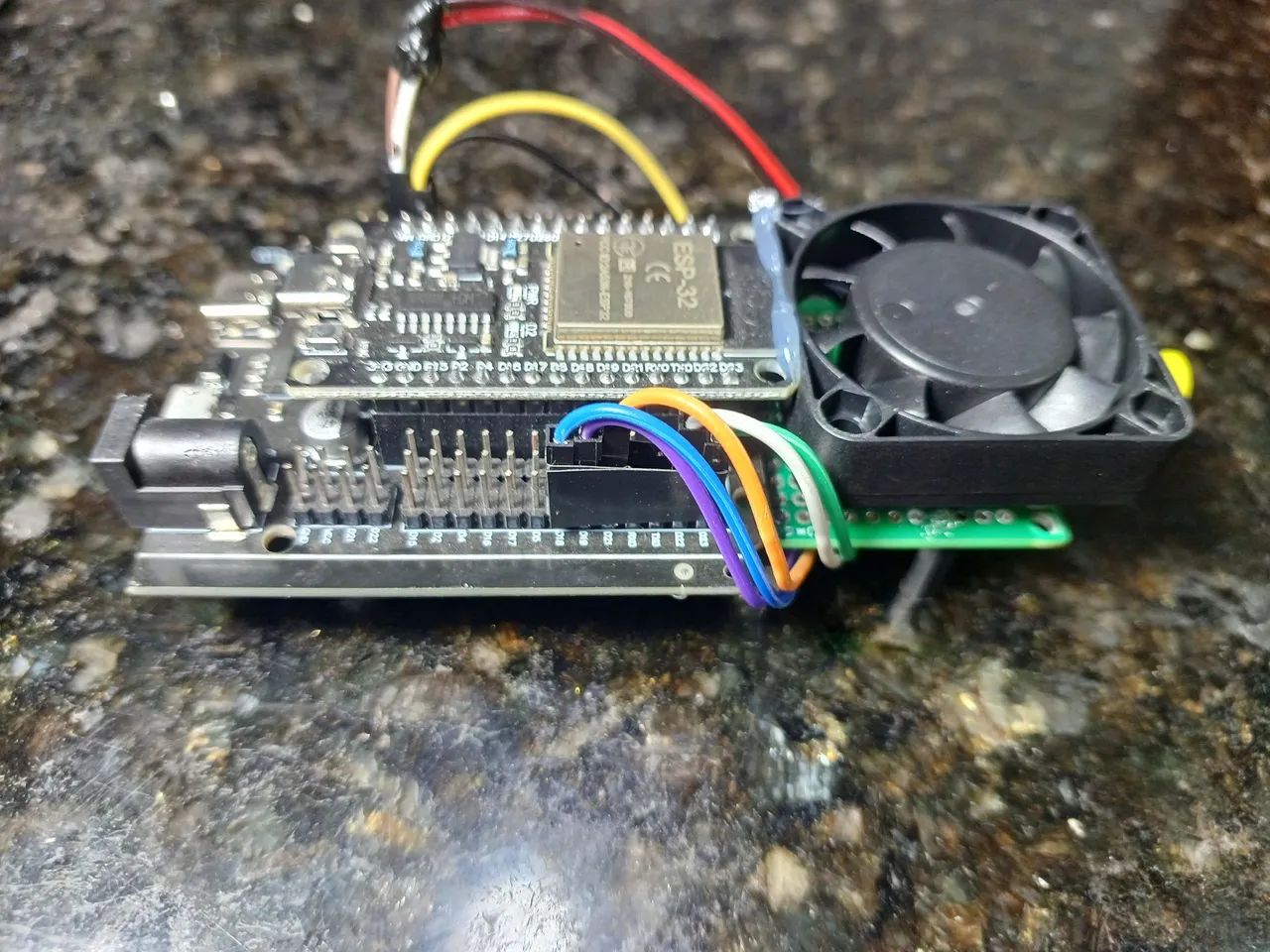 Transmissor Wifi/ Bluetooth (2.4Ghz)