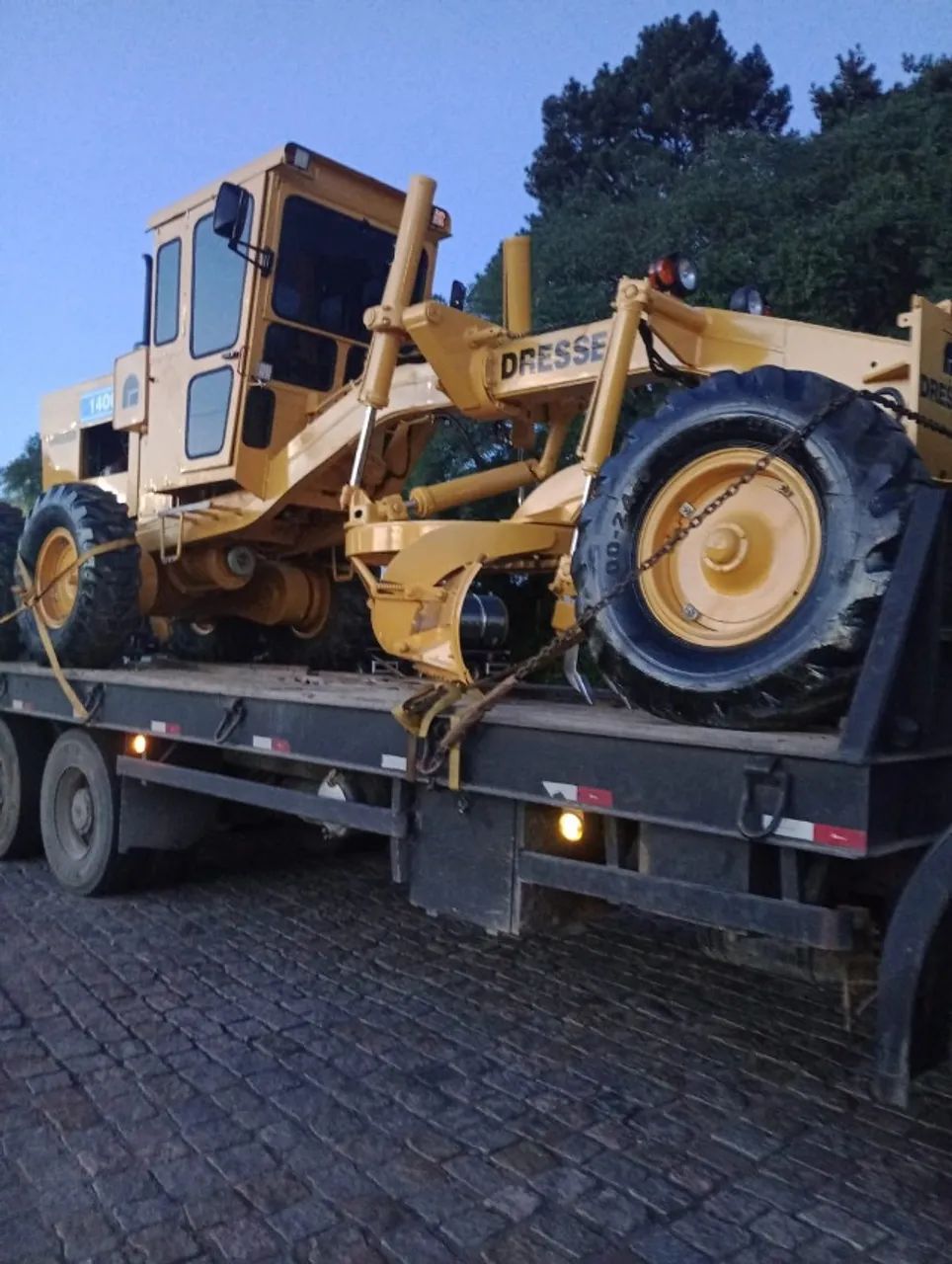 MOTONIVELADORA DRESSER 140C