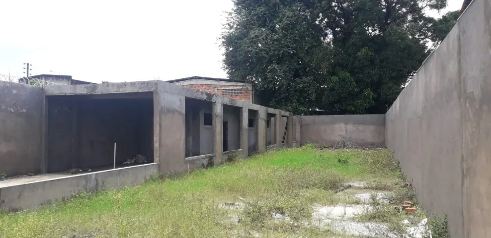 Terreno bem localizado