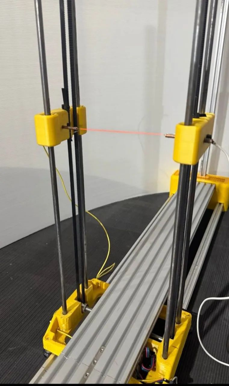 A Máquina Corte De Isopor Fio Quente CNC da marca Robut, modelo ISOcut 1200 - Foto 2