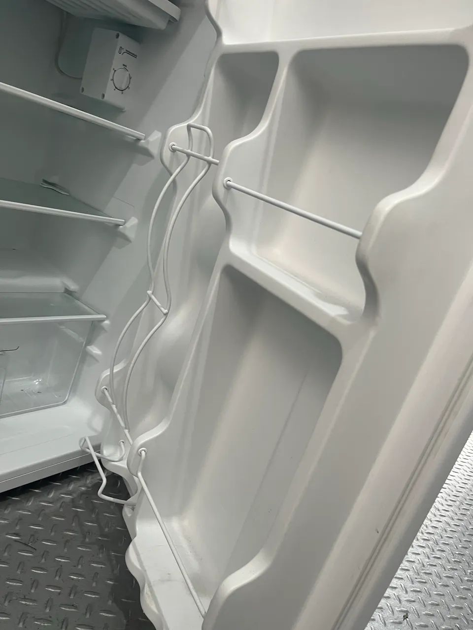 Frigobar Midea  - Foto 2