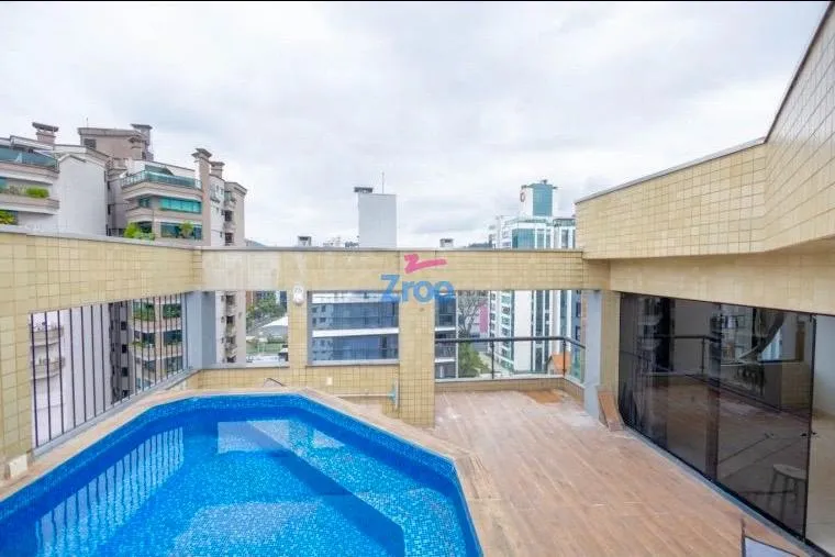 Cobertura duplex para locação no Jardim Blumenau, com 04 dormitorios e piscina privativa.