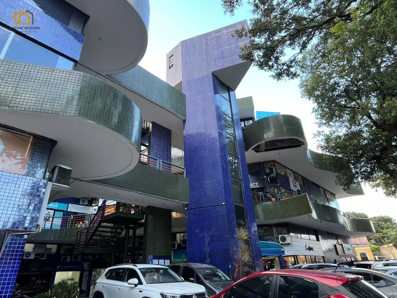 Vendo Excelente loja no Espinheiro, 40,66m² útil, com mezanino e banheiro privativo