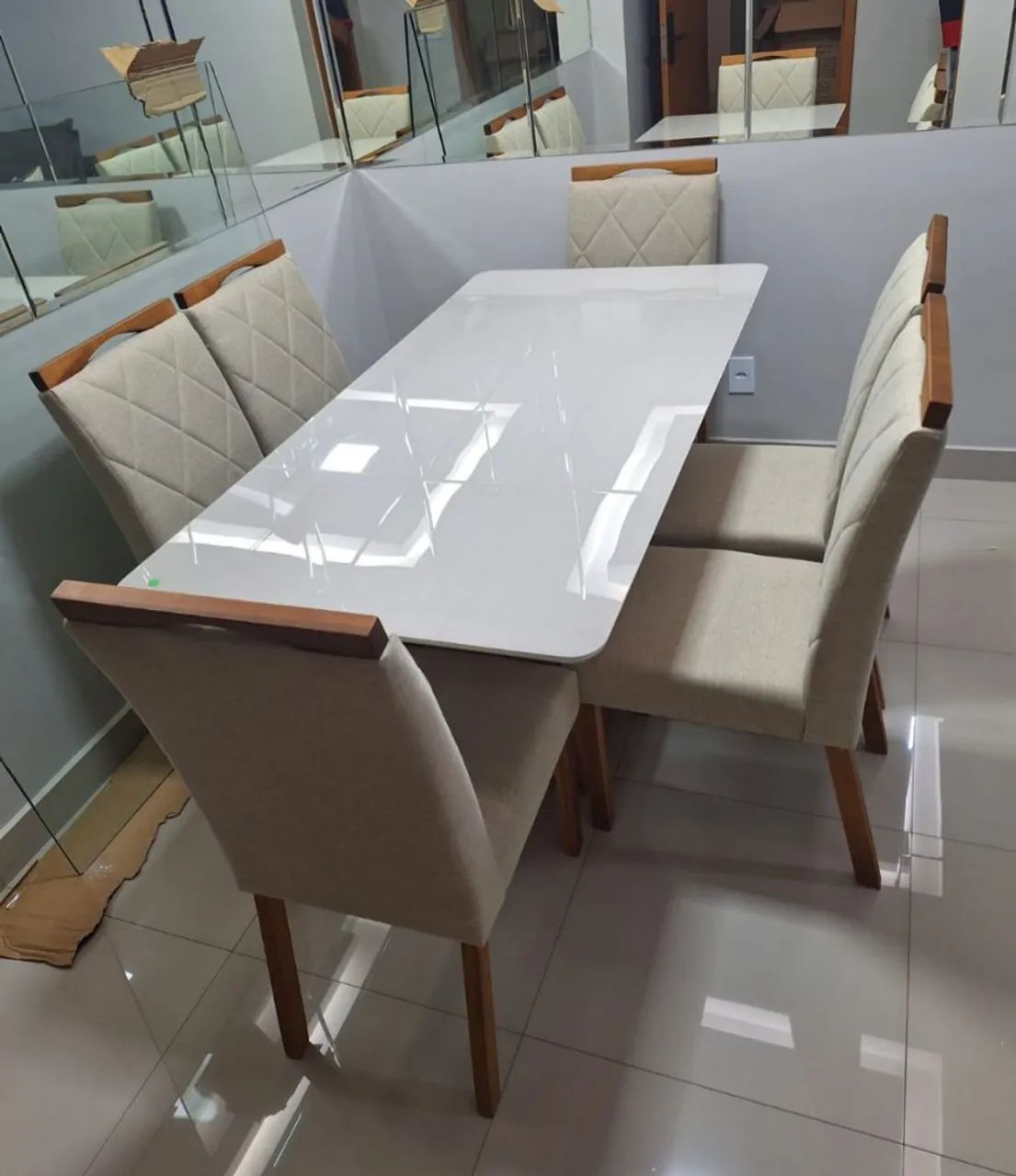  Mesa de Jantar com 6 Cadeiras veludo ou linho Eloisa 