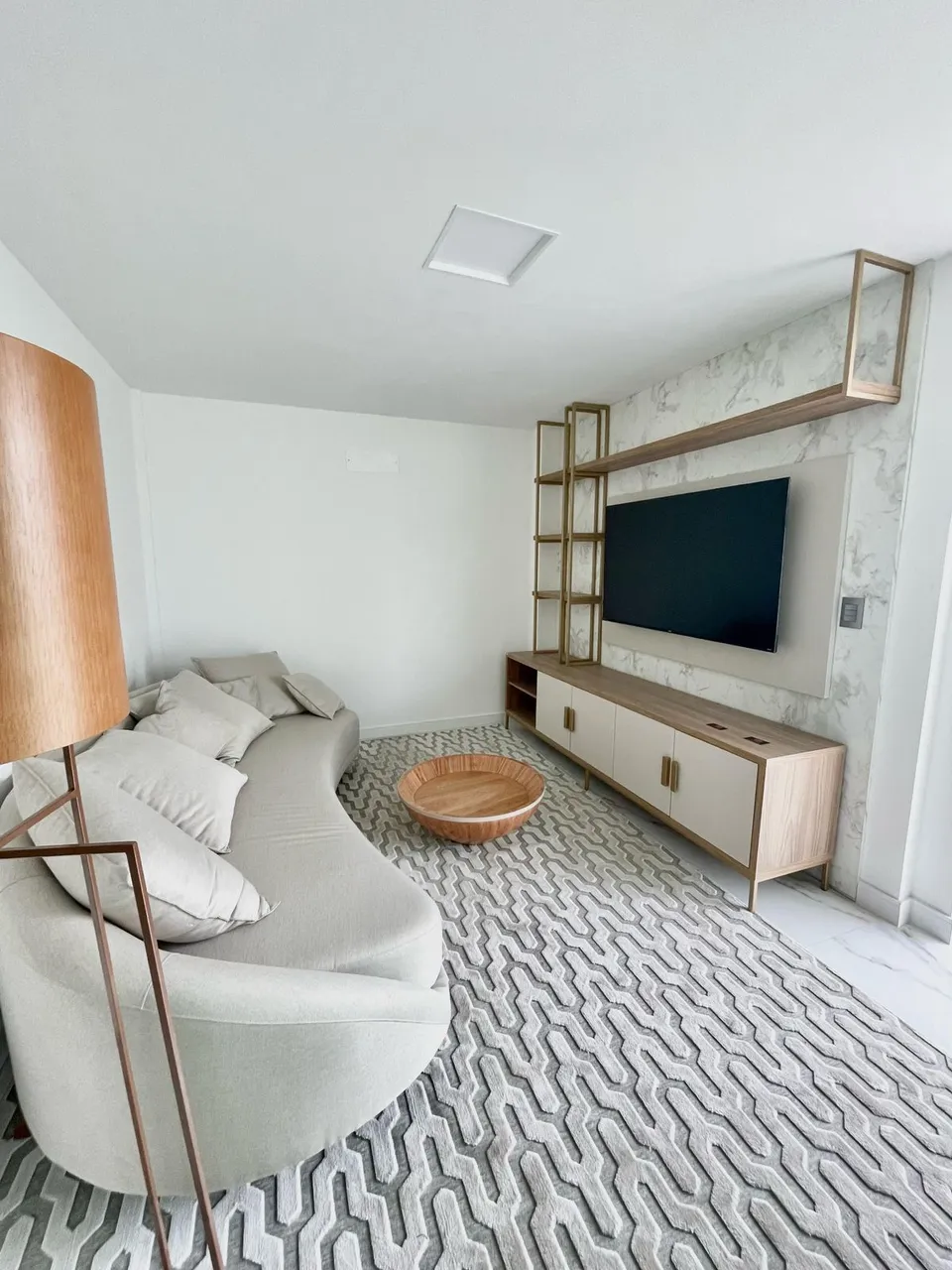 Vendo Casa em Condomínio Alto Padrão no Araçagy, com 200m², 03 Suítes, Próximo a Praia.