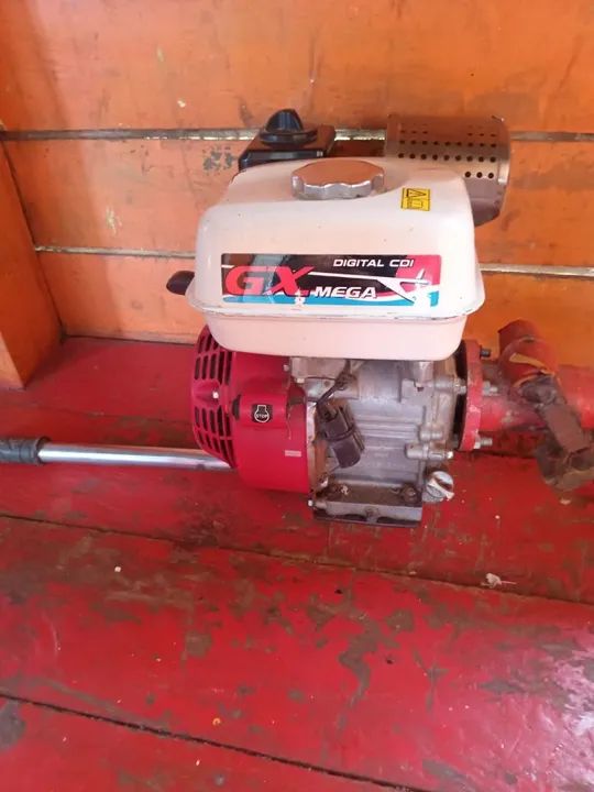 Vendo 2 motores estacionários Rabeta Honda