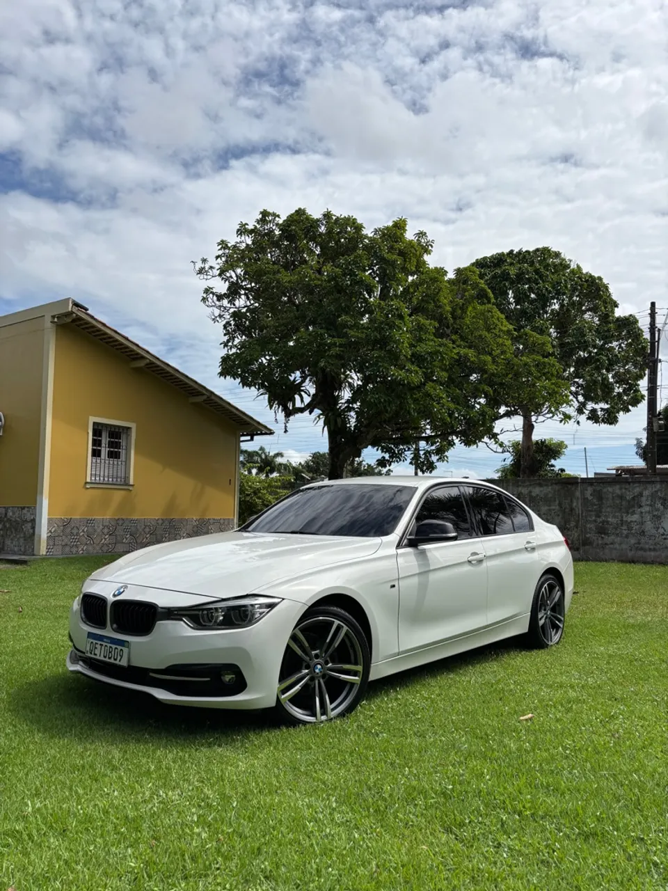 BMW 320i 17/17