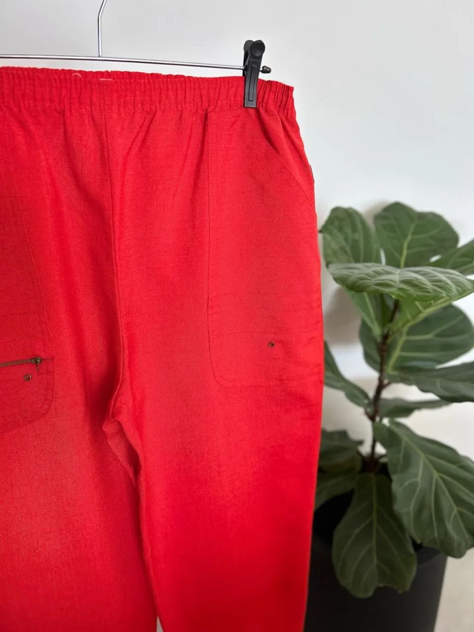 calça de linho vermelha 44 cgc - Foto 2