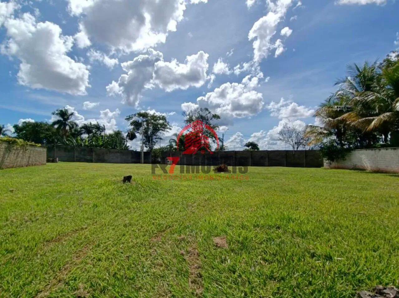 AMPLO LOTE NO CONDOMÍNIO DO LAGO - GOIÂNIA/GO
