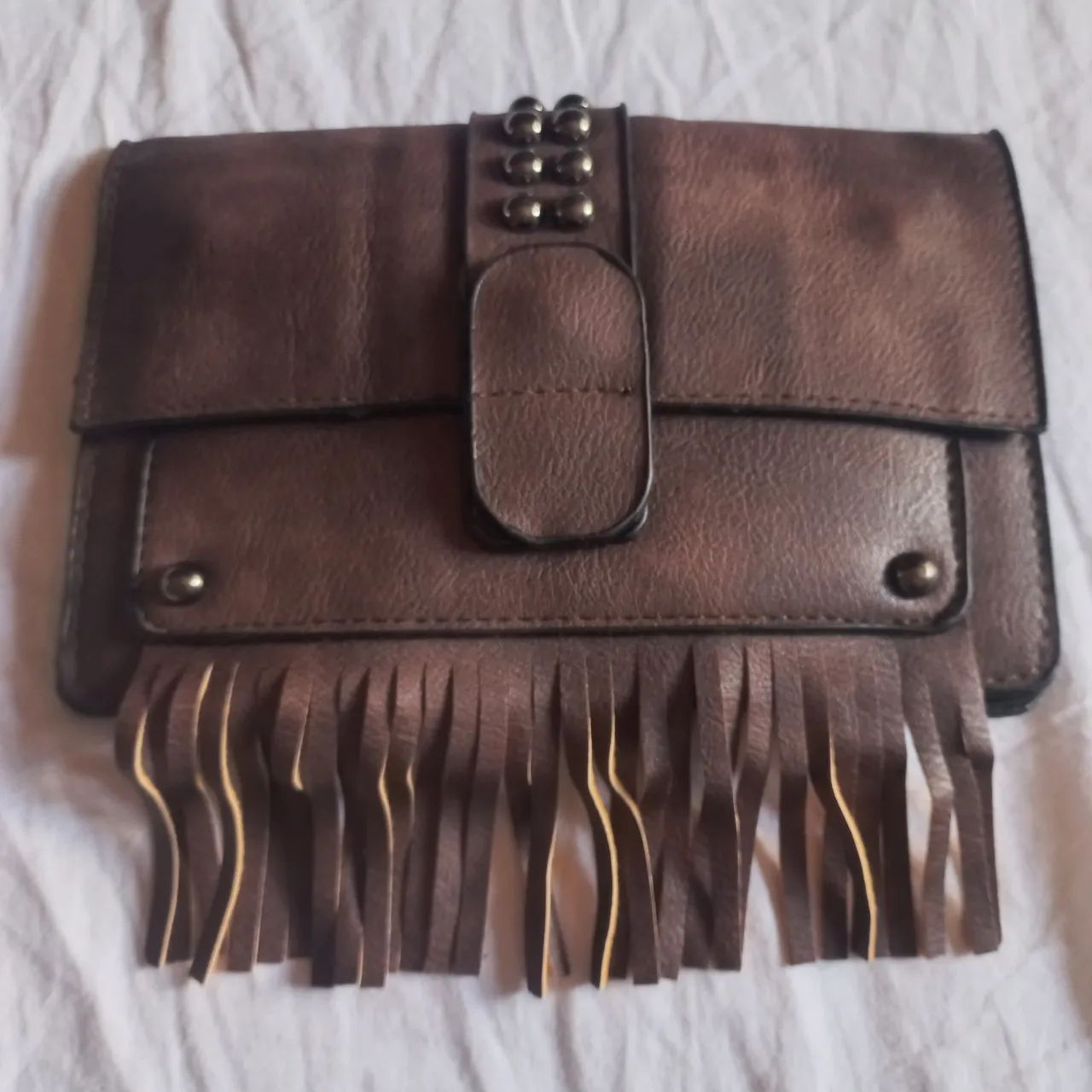 Bolsa de franja marrom 