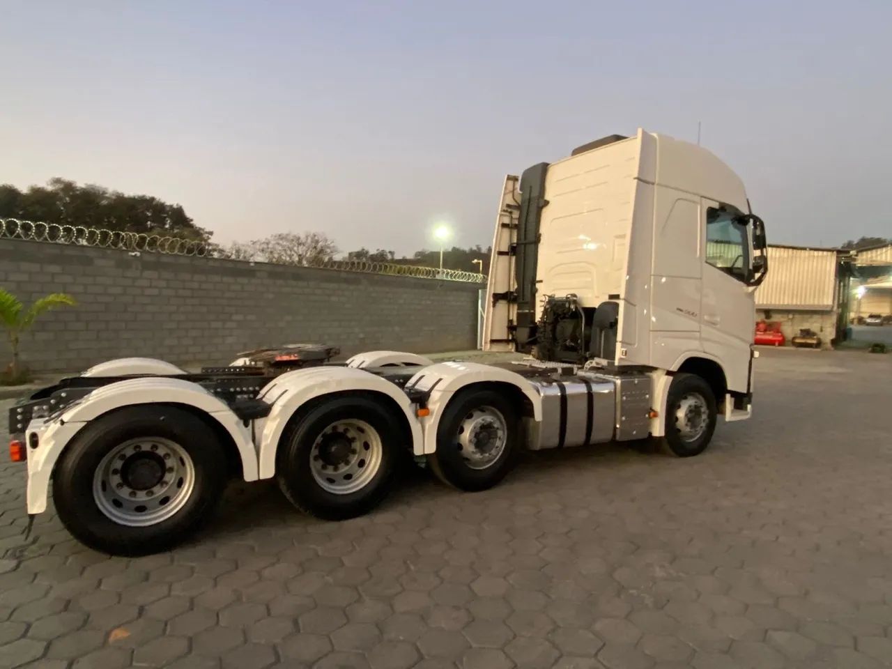 Volvo FH 500 8X2 2020  - Foto 15