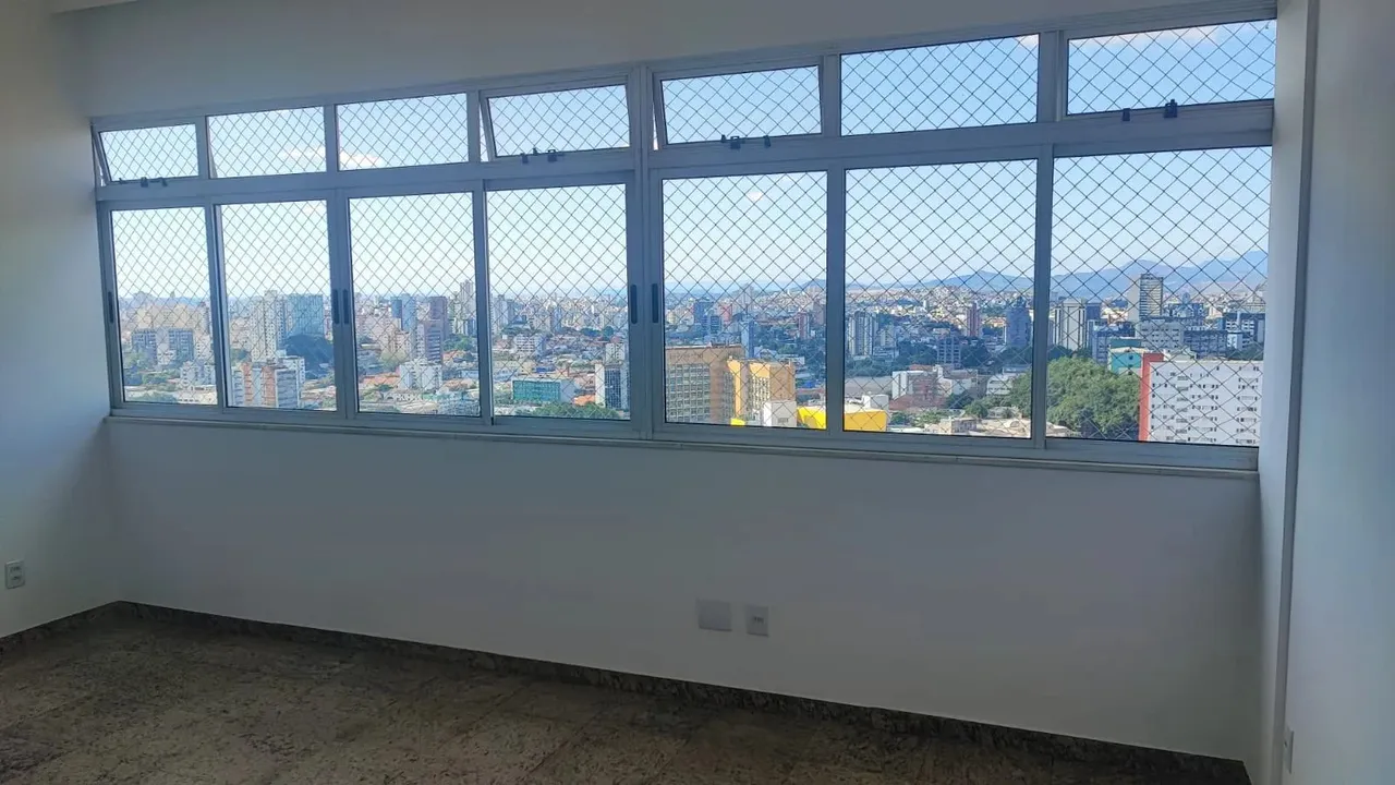 Imóvel para aluguel possui 170 metros quadrados com 4 quartos em Boa Viagem - Belo Horizon
