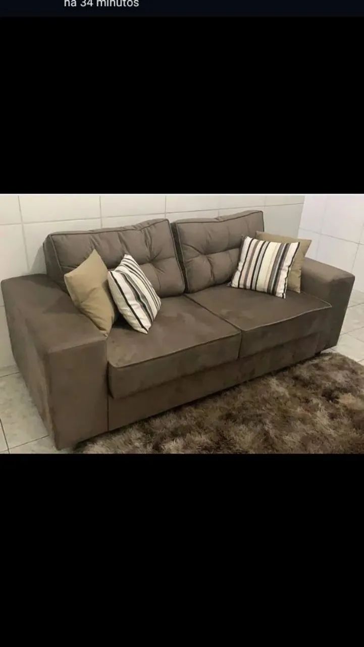 Sofá 2 lugares em suede marrom