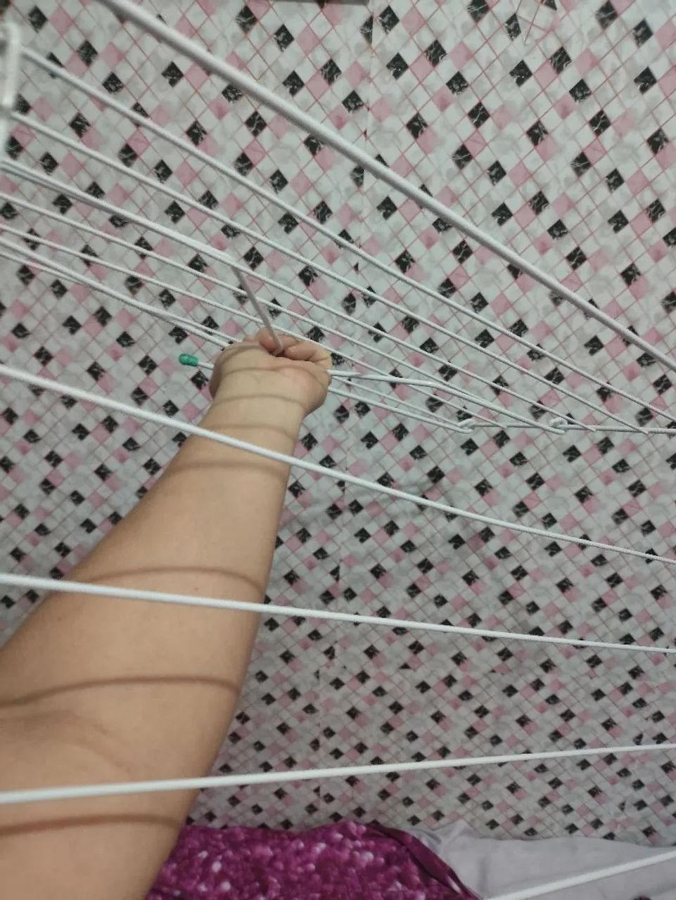 Varal de roupa para colocar no boxe ou janela 64520809239425123