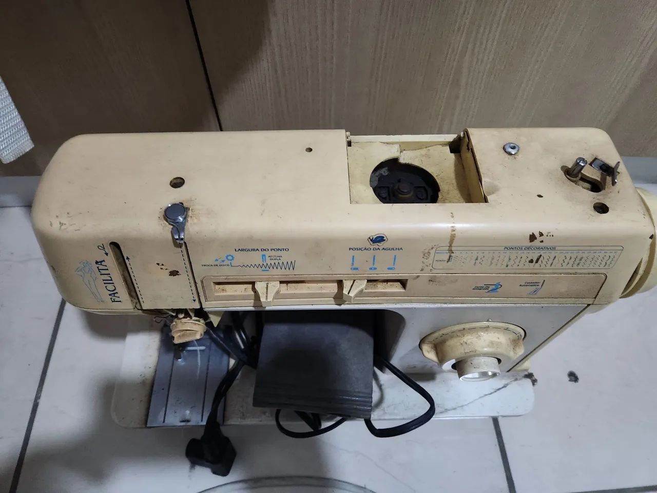 Máquina de Costura Singer Facilita (Funcionando) - Foto 6