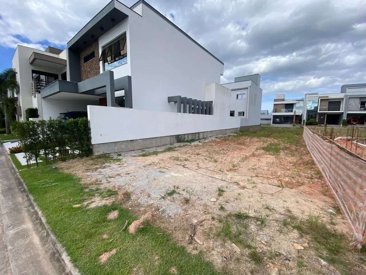 Terreno de 172m² no Condomínio Costa do Sol - Deltaville