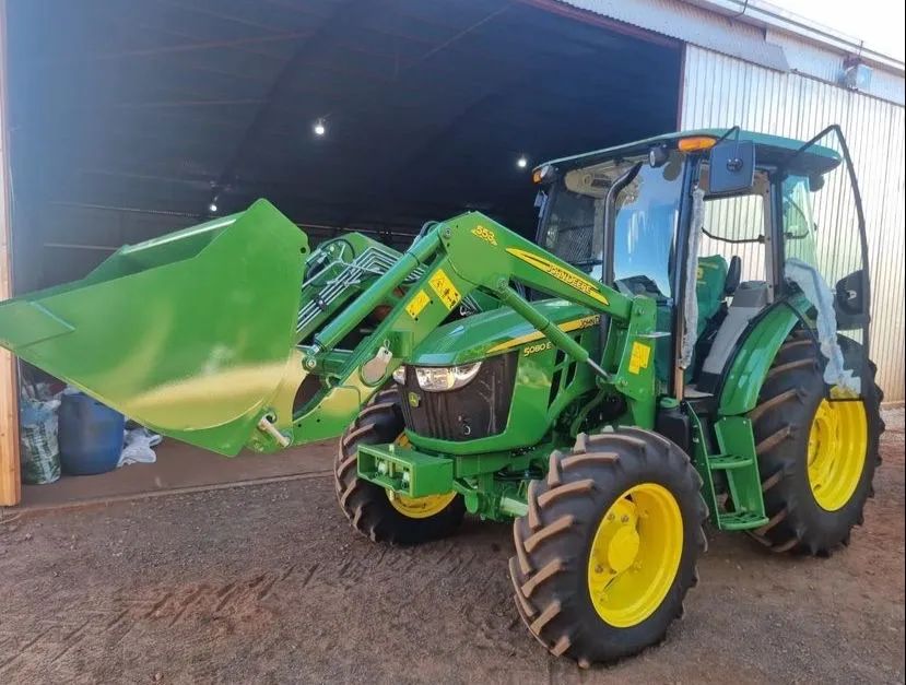 Trator John Deere 5080 80cv com Concha  - Foto 2